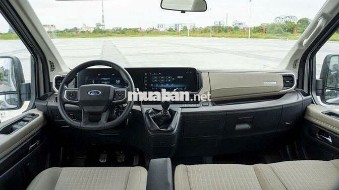 Ford Transit 18c Bạc,trắng giá tốt giao ngay