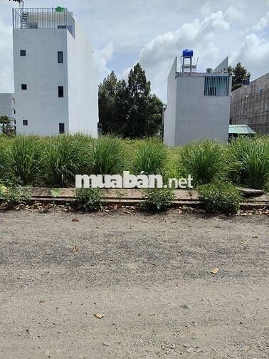 cần tiền bán gấp, đất khu dân cư 135