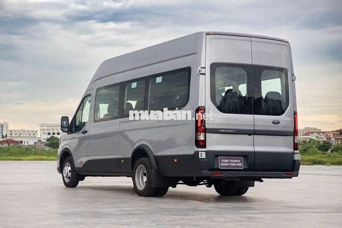 Ford Transit 18c Bạc,trắng giá tốt giao ngay