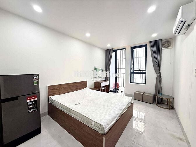 CHO THUÊ NHÀ CÓ 5 PHÒNG CĂN HỘ CÓNTHANGS MÁY FULL NỘI THẤT GẦN BIỂN