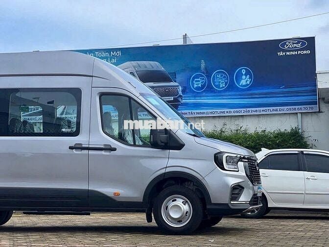 Ford Transit 18c Bạc,trắng giá tốt giao ngay