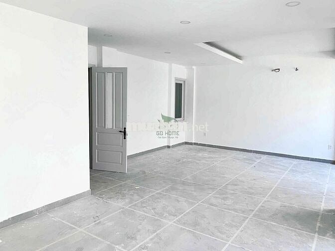 CHO THUÊ NHÀ MẶT TIỀN NGANG 8M KHU BÀN CỜ TRUNG TÂM