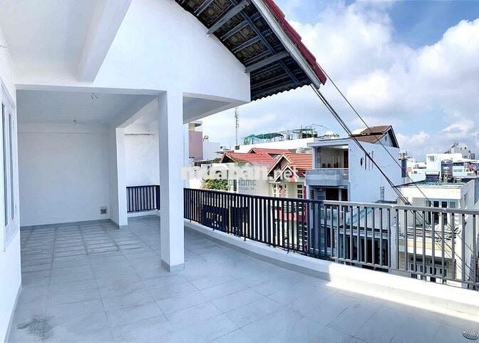 CHO THUÊ NHÀ MẶT TIỀN NGANG 8M KHU BÀN CỜ TRUNG TÂM