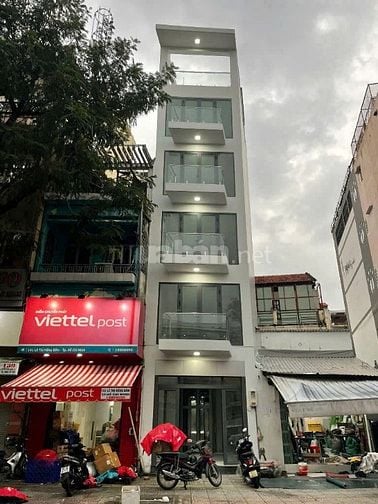 Bán nhà mới 100% Lê Thị Hồng Gấm, Quận 1 – 4 lầu thang máy kính, siêu 