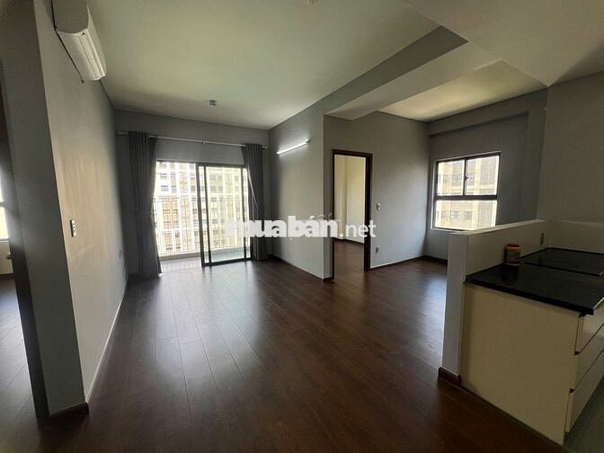 Cần bán nhanh căn hộ 73m2 góc thiết kế 2PN + 1 đã có sổ hồng.