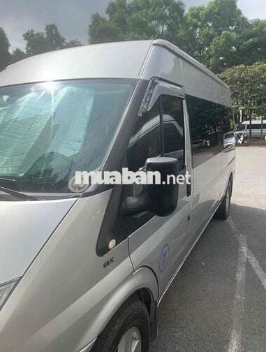 Chính chủ cần bán xe Ford Transit 2017, bản Luxury