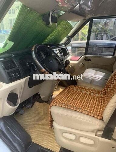 Chính chủ cần bán xe Ford Transit 2017, bản Luxury
