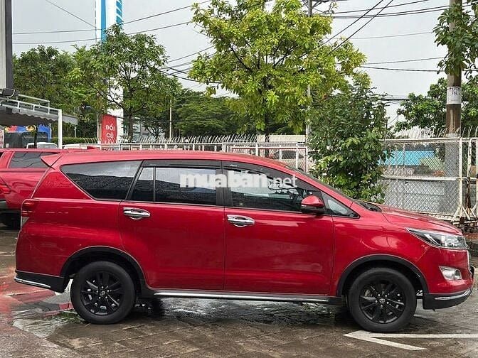 Toyota Innova 2020 Venturer - 63270 km