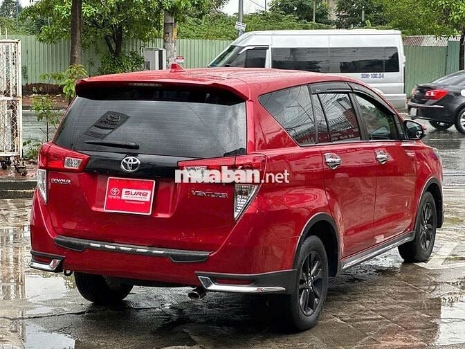 Toyota Innova 2020 Venturer - 63270 km