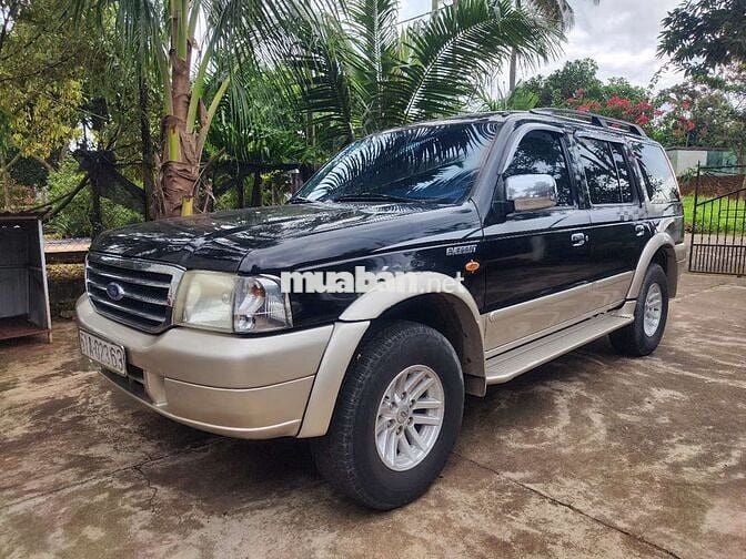 Everest máy dầu 7 chỗ xe gd