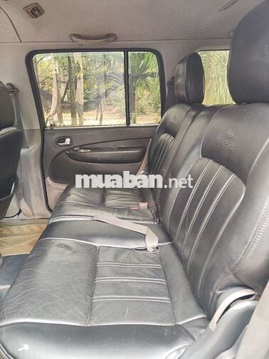 Everest máy dầu 7 chỗ xe gd