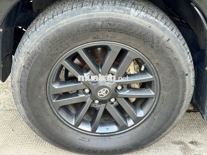 Toyota Fortuner 2016 2.7V 4X2 AT - 89622 km