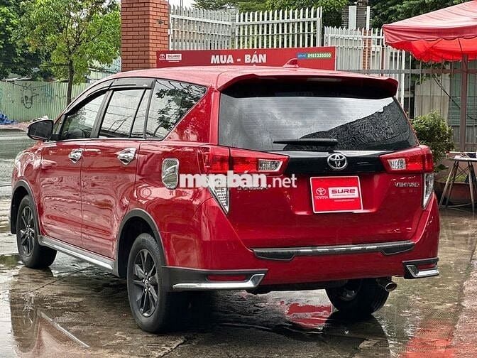 Toyota Innova 2020 Venturer - 63270 km