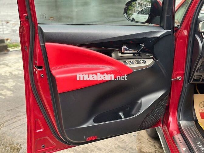 Toyota Innova 2020 Venturer - 63270 km