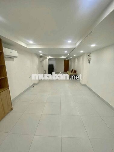 Mặt bằng tầng trệt sáng sủa hẻm 791 Trần Xuân Soạn