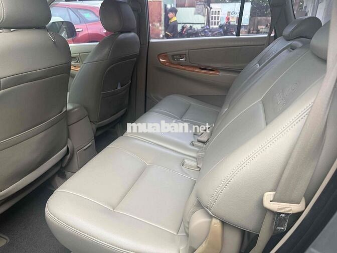 Toyota INNOVA 2009 tự động xe đẹp