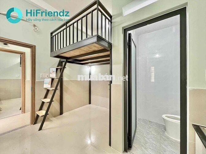 Phòng gác lửng Cửa sổ trời ngay Công Viên Làng Hoa