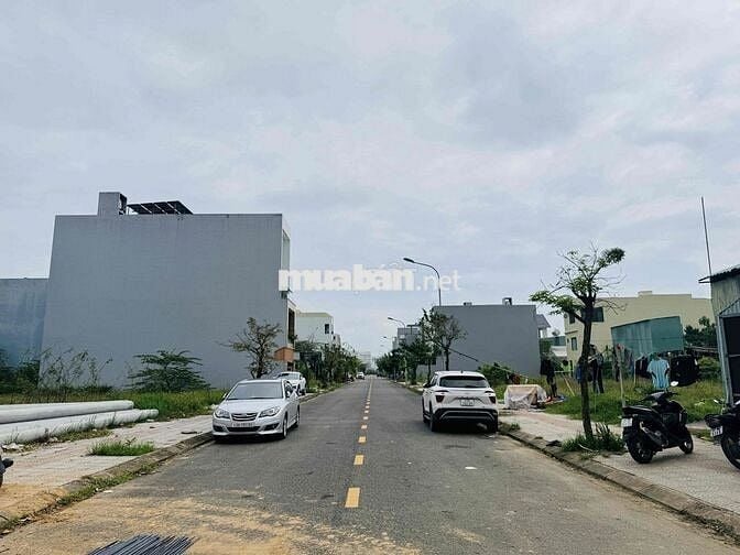 NẮM CC CẦN BÁN BỜ QUAN 9 , NAM HÒA XUÂN, ĐÀ NẴNG