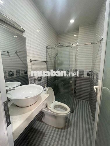 Pass lại phòng Thích Quảng Đức mới sạch đẹp