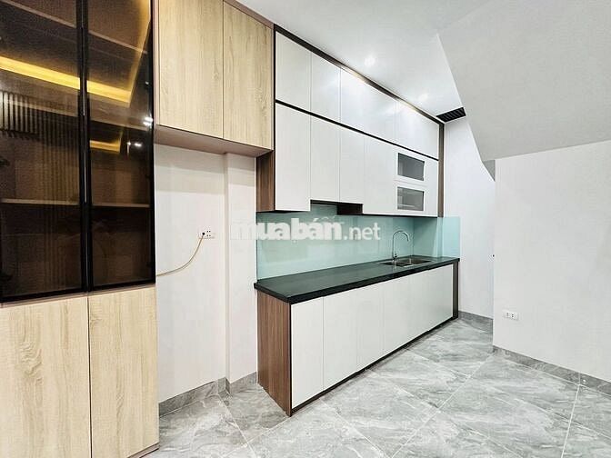 BÁN NHÀ ĐẠI HOC CÔNG NGHIỆP - OTO CÁCH  20M - GẦN PHỐ - FULL NỘI THẤT