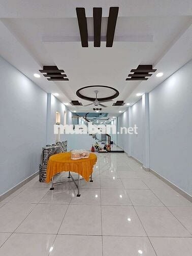 Nhà mới đẹp y hình 4 x 23 có 2pn 3wc sân thượng