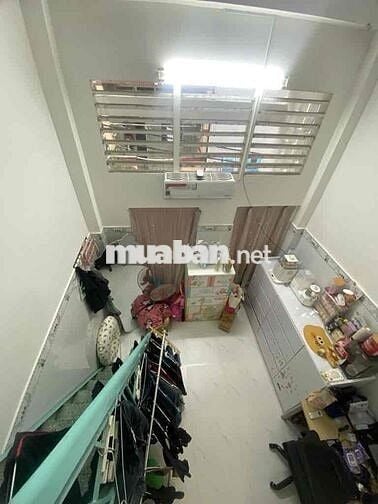 PHONG PHÚ, QUẬN 8 – NHÀ 3 TẦNG ĐẸP GIÁP QUẬN 5 – NHỈNH  3 TỶ  - Ở NGAY