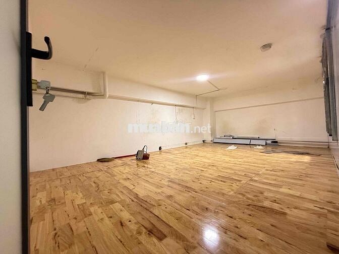 sang nhượng CHDV trên đường Ung văn khiêm