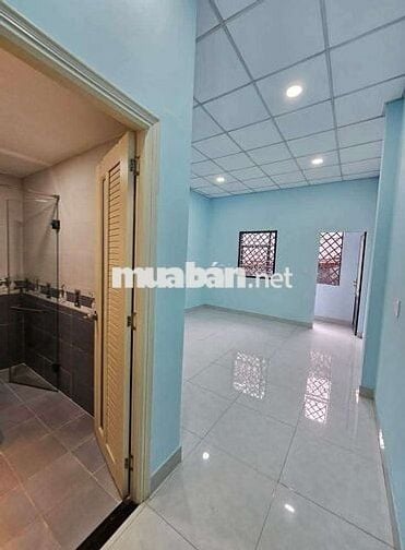 Nhà mới đẹp y hình 4 x 23 có 2pn 3wc sân thượng