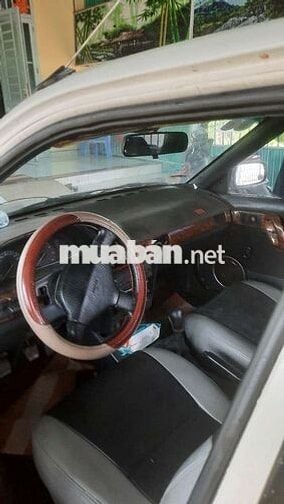 Bán Mazda 323 đời 323.Xe còn đẹp máy chất lợi xăng