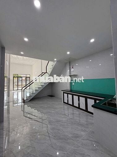 NHÀ GÁC ĐÚC MẶT TIỀN TRƯỜNG CHINH