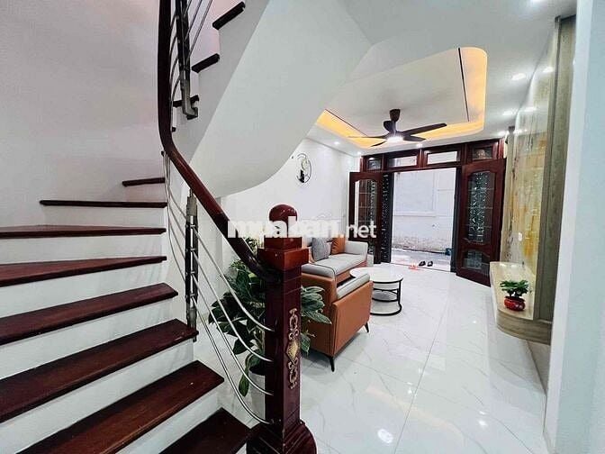 BÁN NHÀ LÊ ĐỨC THỌ - NGUYỄN HOÀNG_40M 5T_GẦN PHỐ_NGÕ THOÁNG DỄ ĐI LẠI