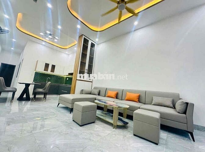 BÁN GẤP NHÀ TÂN UYÊN, SÁT CHỢ TÂN HIỆP 1ty7 CÓ NỘI THẤT