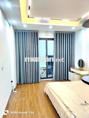 Bán Nhà Tây Mỗ - 40m sổ đỏ- ô tô đỗ cổng - sân chơi rộng