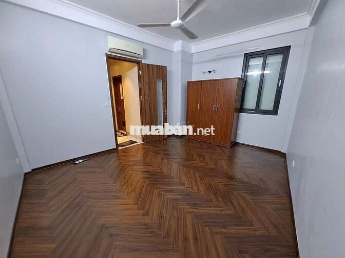 Bán nhà dân xây Ngọc Lâm, gần Phố, DT 58m2, 4 tầng, giá chỉ 12 tỷ