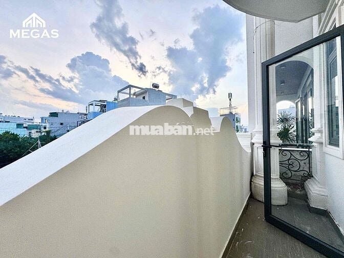 STUDIO MỚI CÓ BAN CÔNG MẶT KÍNH - FULL NỘI THẤT - 796 LÊ ĐỨC THỌ