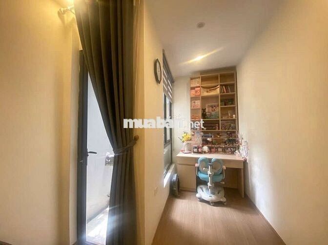 Nhà Ngọc Lâm Long Biên 56m2,Giá 9,7 tỷ, Nhà Siêu Đẹp.