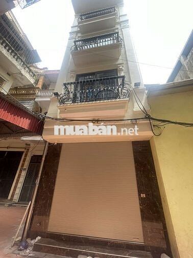 Bán nhà dân xây Ngọc Lâm, gần Phố, DT 58m2, 4 tầng, giá chỉ 12 tỷ