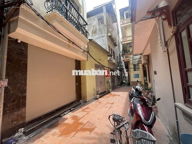 Bán nhà dân xây Ngọc Lâm, gần Phố, DT 58m2, 4 tầng, giá chỉ 12 tỷ