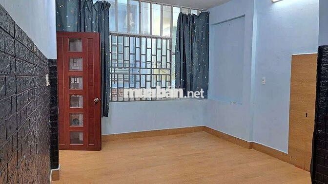 Cho thuê nhà nguyên căn.Đường Cách Mạng Tháng Tám.Phường 15 Q.10