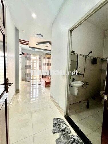 NHÀ BÁN VỊ TRÍ SIÊU ĐẸP - GIÁ YÊU THƯƠNG