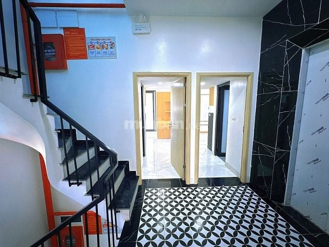 Bán nhà phố Kim Giang, ngõ ô tô tránh 90m2, 8 tầng MT 6,5m, 22P, 28 tỷ