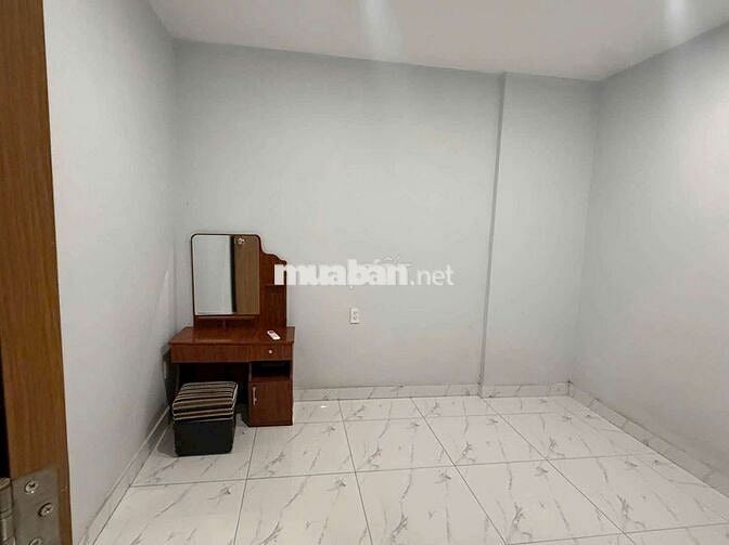 (7708) star tower, 49,5 m² bao sổ hồng: 1,280 tỷ. Thuê được 7tr/ tháng