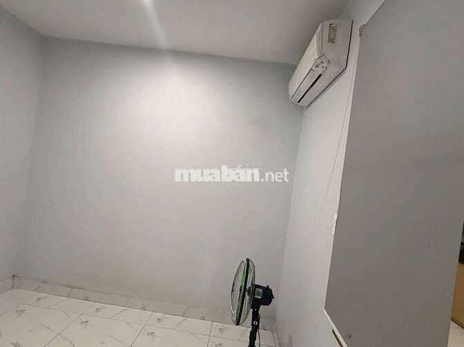 (7708) star tower, 49,5 m² bao sổ hồng: 1,280 tỷ. Thuê được 7tr/ tháng