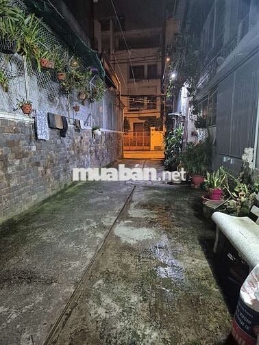 31/11B NGUYỄN ĐÌNH CHIỂU P4 QUẬN PHÚ NHUẬN