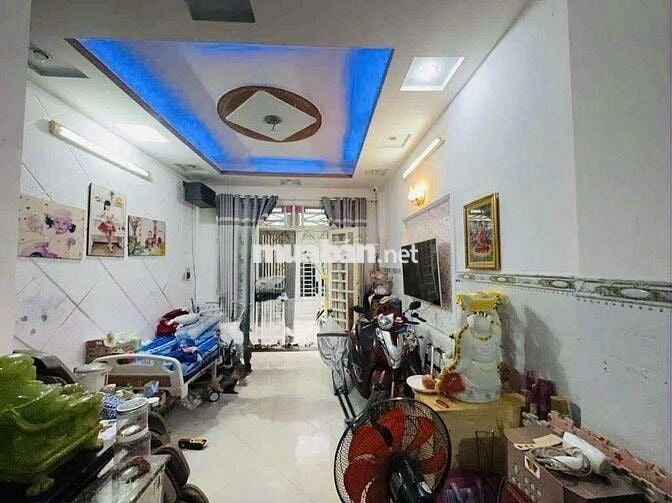 31/11B NGUYỄN ĐÌNH CHIỂU P4 QUẬN PHÚ NHUẬN