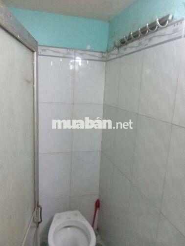 Phòng trệt, đẹp, ngay cổng KCN Sóng thần 1