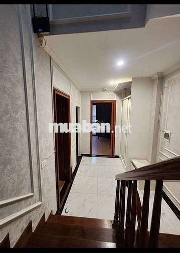 Tôi cần bán nhà Liên Cơ Nguyễn Cơ Thạch, 6tầng full nội thất.