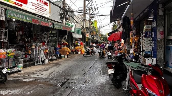 Giá 6, TL chính chủ - Ngay Chợ Bình Long - 81m2 - Nở Hậu 