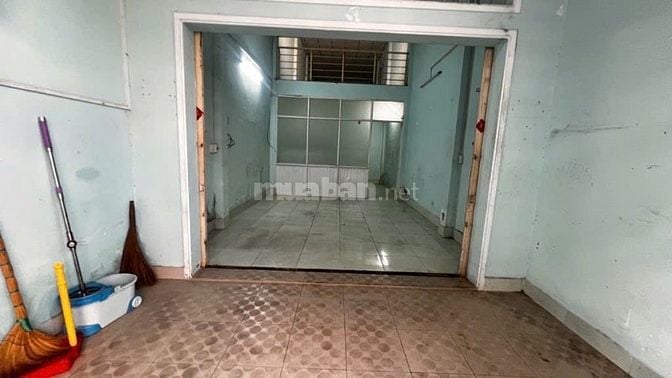 Giá 6, TL chính chủ - Ngay Chợ Bình Long - 81m2 - Nở Hậu 