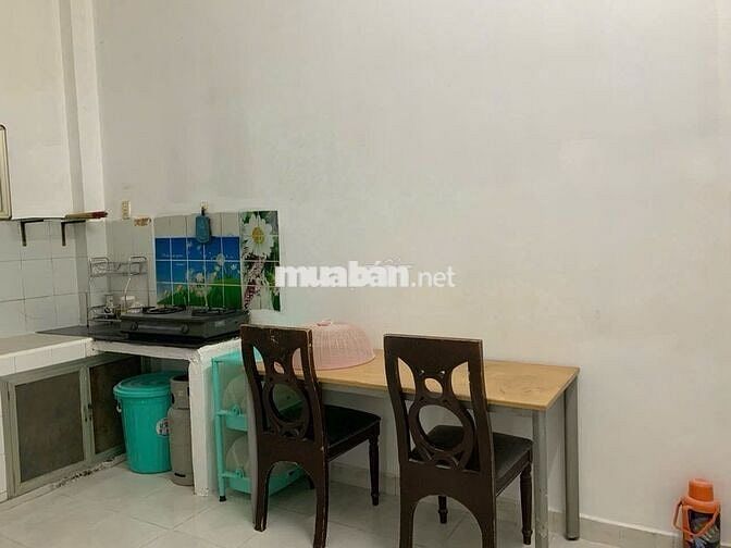 Chính chủ cho thuê nhà DT:4,2x10 giá 8,5tr/thg lầu ,HBC,TĐ